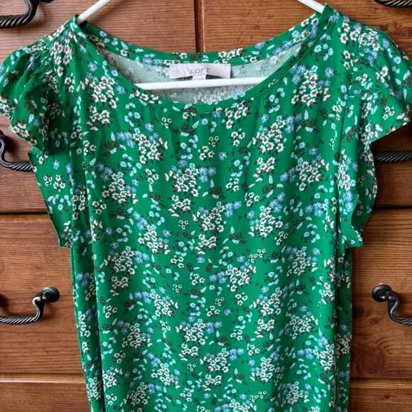 LOFT Floral Mixed Media Top with Flutter Cap Sleeves - Picture 1 of 4